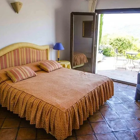 阿里达酒店 2* 龙达